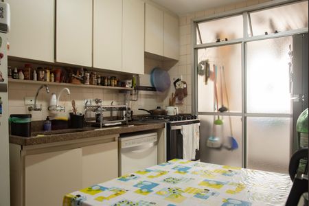 Apartamento à venda com 120m², 3 quartos e 2 vagasCozinha