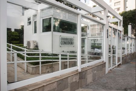 Apartamento à venda com 120m², 3 quartos e 2 vagasFrente