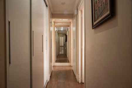 Apartamento à venda com 120m², 3 quartos e 2 vagasCorredor