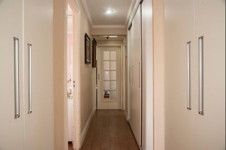 Apartamento à venda com 120m², 3 quartos e 2 vagasCorredor