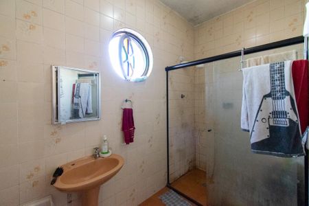 Casa à venda com 170m², 3 quartos e 1 vagaBanheiro da suíte 