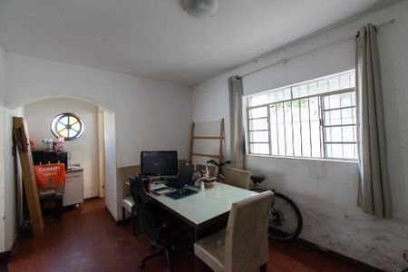 Casa à venda com 170m², 3 quartos e 1 vagaSala de jantar 