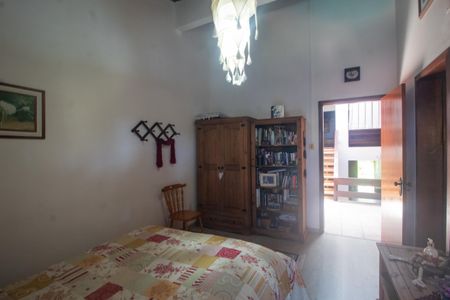 Casa à venda com 940m², 4 quartos e 6 vagas Casa à venda com 940m², 4 quartos e 6 vagasSuite 2