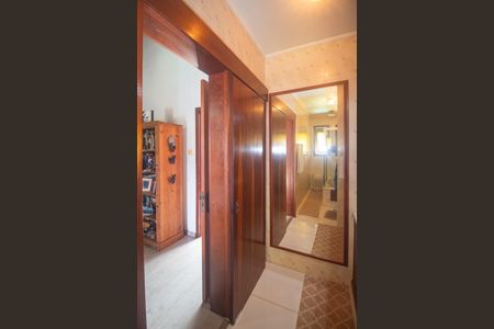 Casa à venda com 940m², 4 quartos e 6 vagas Casa à venda com 940m², 4 quartos e 6 vagasBanheiro da Suíte 2