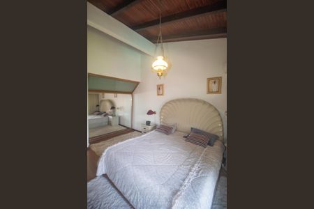 Casa à venda com 940m², 4 quartos e 6 vagas Casa à venda com 940m², 4 quartos e 6 vagasSuite 3