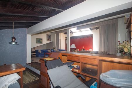 Casa à venda com 940m², 4 quartos e 6 vagas Casa à venda com 940m², 4 quartos e 6 vagasSala 3