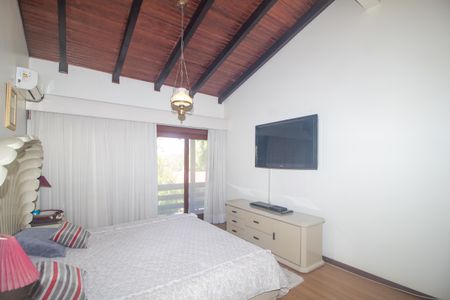 Casa à venda com 940m², 4 quartos e 6 vagas Casa à venda com 940m², 4 quartos e 6 vagasSuite 3