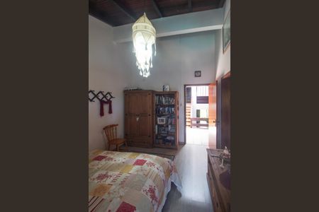 Casa à venda com 940m², 4 quartos e 6 vagas Casa à venda com 940m², 4 quartos e 6 vagasSuite 2