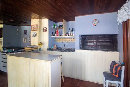 Casa à venda com 940m², 4 quartos e 6 vagas Casa à venda com 940m², 4 quartos e 6 vagasChurrasqueira