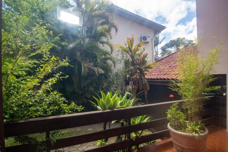 Casa à venda com 940m², 4 quartos e 6 vagas Casa à venda com 940m², 4 quartos e 6 vagasVaranda Sala