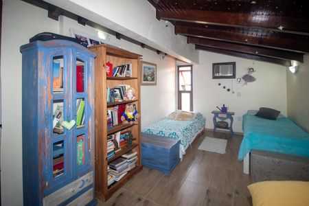 Casa à venda com 940m², 4 quartos e 6 vagas Casa à venda com 940m², 4 quartos e 6 vagasQuarto 1