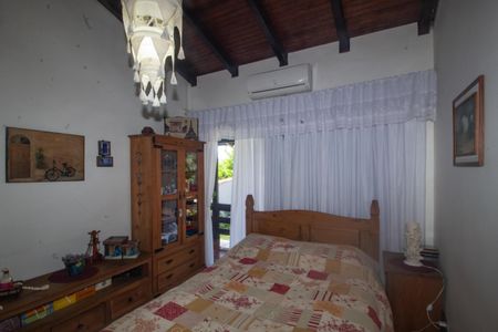 Casa à venda com 940m², 4 quartos e 6 vagas Casa à venda com 940m², 4 quartos e 6 vagasSuite 2