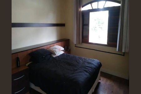 Casa à venda com 3 quartos, 242m² em Vila Caminho do Mar, São Bernardo do Campo