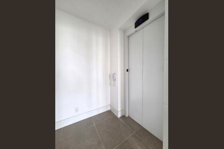 Apartamento à venda com 102m², 2 quartos e 2 vagasEntrada privativa