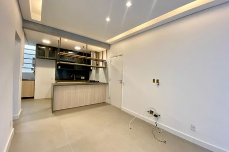 Sala  de apartamento para alugar com 1 quarto, 57m² em Leblon, Rio de Janeiro