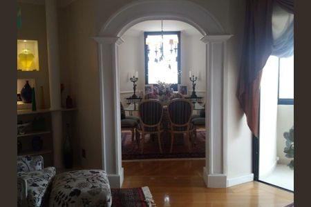 Apartamento para alugar com 4 quartos, 200m² em Indianópolis, São Paulo