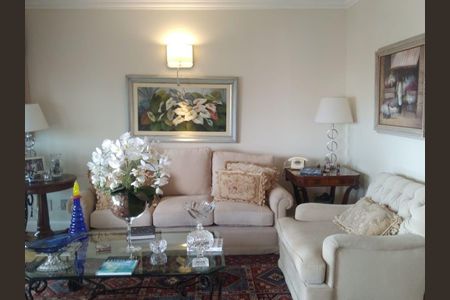 Apartamento para alugar com 4 quartos, 200m² em Indianópolis, São Paulo