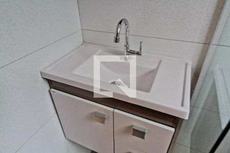 Apartamento para alugar com 65m², 2 quartos e sem vagaBanheiro