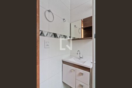 Apartamento para alugar com 65m², 2 quartos e sem vagaBanheiro