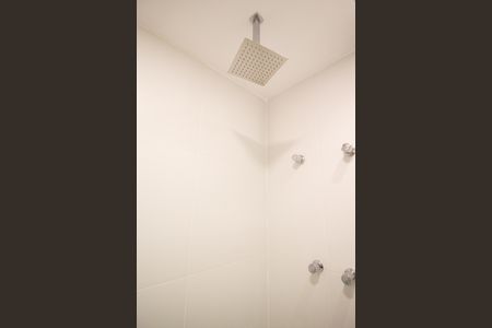 Banheiro de apartamento à venda com 1 quarto, 26m² em Moema, São Paulo