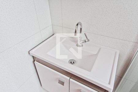 Apartamento para alugar com 65m², 2 quartos e sem vaga Apartamento para alugar com 65m², 2 quartos e sem vagaBanheiro