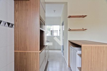 Cozinha de apartamento para alugar com 2 quartos, 65m² em Vila Mangalot, São Paulo