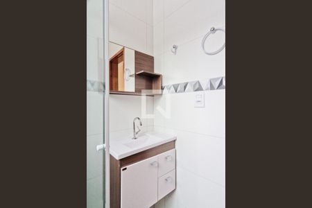 Apartamento para alugar com 65m², 2 quartos e sem vagaBanheiro