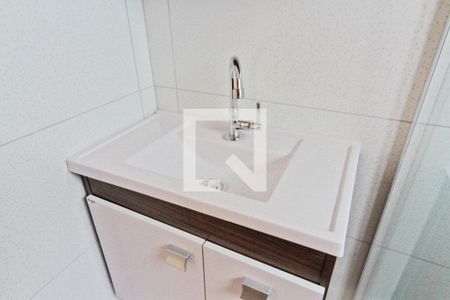 Apartamento para alugar com 65m², 2 quartos e sem vagaBanheiro