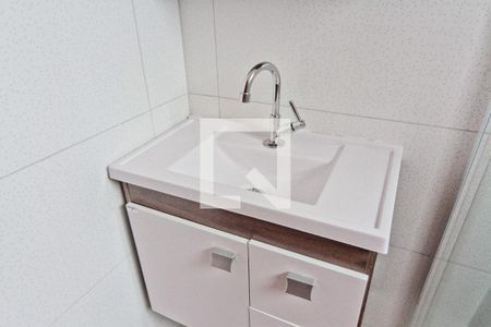 Apartamento para alugar com 65m², 2 quartos e sem vagaBanheiro