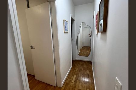 Apartamento à venda com 105m², 3 quartos e 1 vagaCorredor