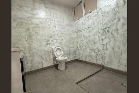 Casa à venda com 3 quartos, 131m² em Vila Cordeiro, São Paulo