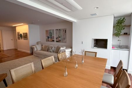 Apartamento à venda com 3 quartos, 138m² em Santa Teresinha, São Paulo