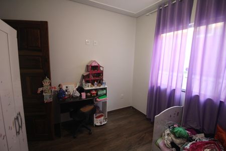 Casa à venda com 180m², 3 quartos e 4 vagasQuarto 3