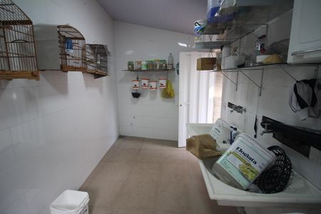 Casa à venda com 180m², 3 quartos e 4 vagasÁrea de Serviço