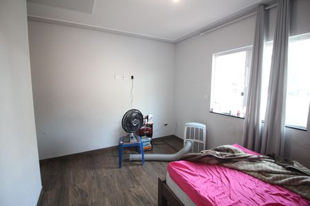 Casa à venda com 180m², 3 quartos e 4 vagasQuarto 2