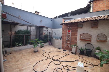 Casa à venda com 180m², 3 quartos e 4 vagasQuintal