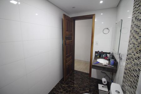 Casa à venda com 180m², 3 quartos e 4 vagasBanheiro