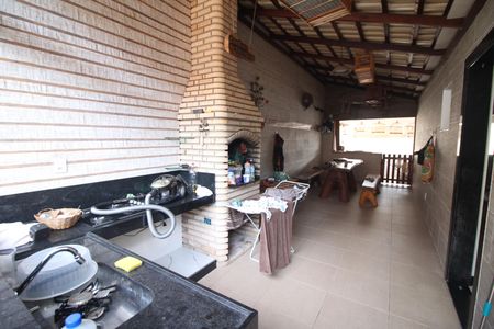 Casa à venda com 180m², 3 quartos e 4 vagasÁrea gourmet