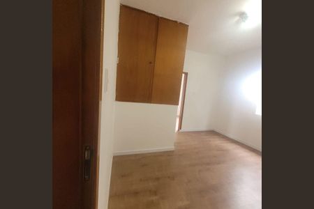 Casa à venda com 4 quartos, 147m² em Vila Homero Thon, Santo André