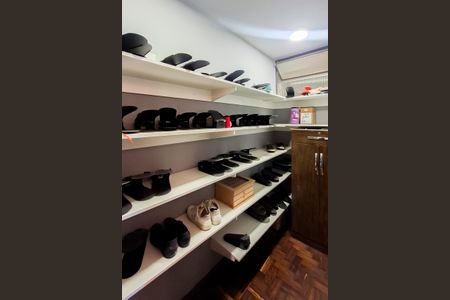 Apartamento para alugar com 115m², 2 quartos e 1 vagaCloset