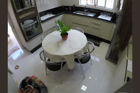 Casa à venda com 175m², 4 quartos e 3 vagas