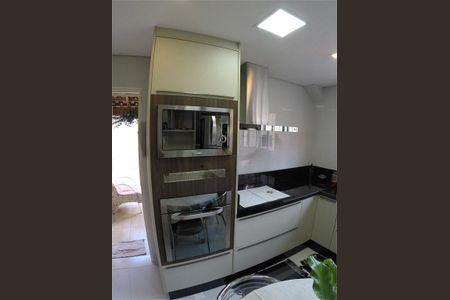 Casa à venda com 175m², 4 quartos e 3 vagas