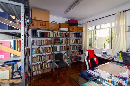 Casa à venda com 120m², 4 quartos e 1 vagaCasa 1 Escritório