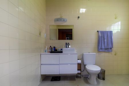 Casa à venda com 120m², 4 quartos e 1 vagaCasa 1 Banheiro da Suíte