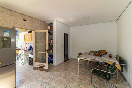 Casa à venda com 120m², 4 quartos e 1 vagaCasa 1 Cozinha