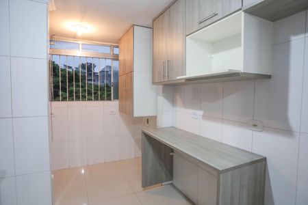 Apartamento para alugar com 55m², 2 quartos e 2 vagas Apartamento para alugar com 55m², 2 quartos e 2 vagasCozinha