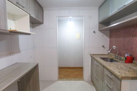 Apartamento para alugar com 55m², 2 quartos e 2 vagas Apartamento para alugar com 55m², 2 quartos e 2 vagasCozinha