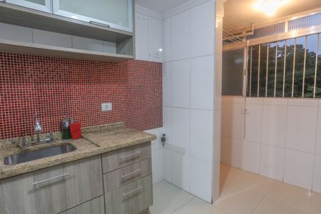 Apartamento para alugar com 55m², 2 quartos e 2 vagas Apartamento para alugar com 55m², 2 quartos e 2 vagasCozinha