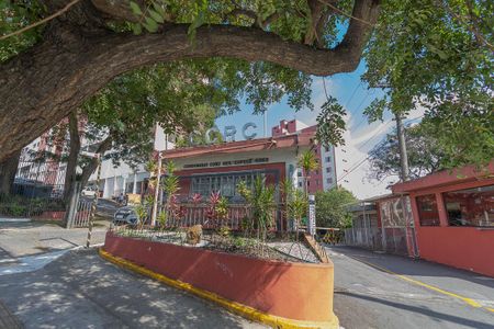 Apartamento para alugar com 55m², 2 quartos e 2 vagas Apartamento para alugar com 55m², 2 quartos e 2 vagasFachada