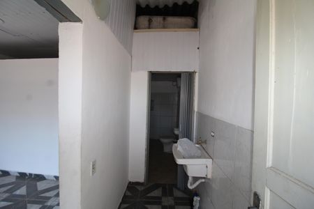 Casa para alugar com 47m², 1 quarto e sem vagaBanheiro